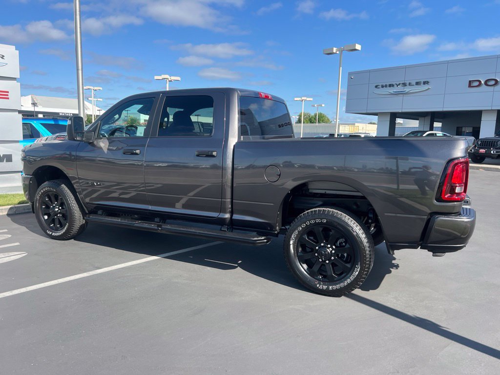 Used 2025 RAM 2500 Big Horn AWD/4WD image 24
