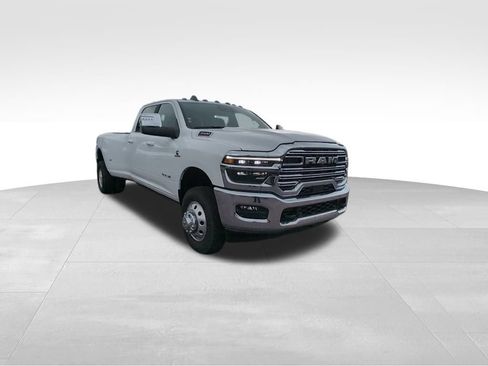 New 2025 RAM 3500 Limited image 7
