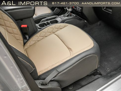 Used 2021 Jeep Wrangler Unlimited Sport image 59