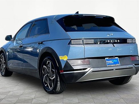 Certified 2022 Hyundai Ioniq 5 SE w/ Cargo Package image 6