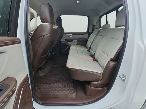 Used 2025 RAM 1500 Laramie AWD/4WD image 16