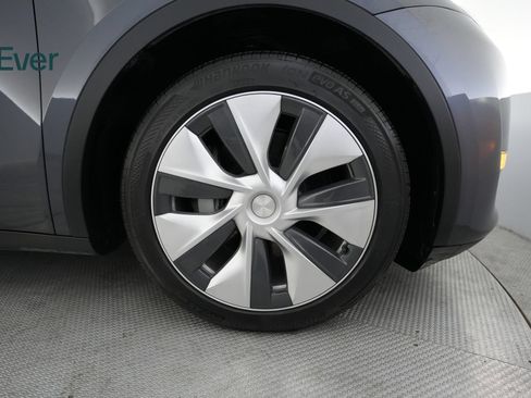 Used 2023 Tesla Model Y Long Range AWD/4WD image 20