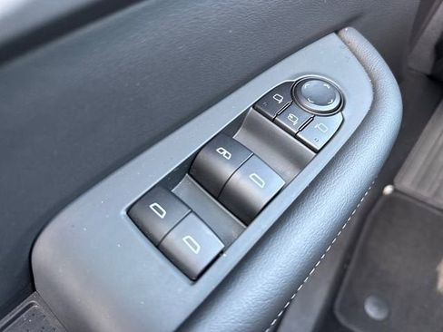 Used 2025 Buick Enclave Preferred FWD image 26