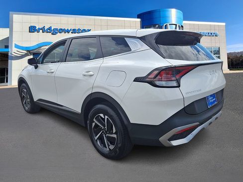 Used 2023 Kia Sportage LX AWD/4WD image 4