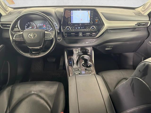Used 2020 Toyota Highlander Limited AWD/4WD image 25