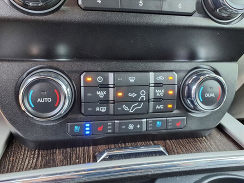 Used 2021 Ford F450 Lariat w/ Lariat Ultimate Package image 11