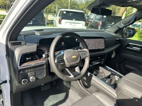 New 2026 Chevrolet Suburban LS image 23