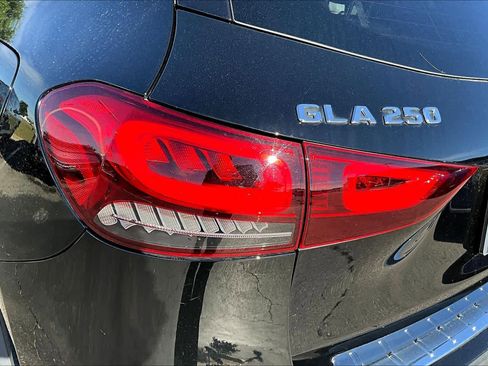Certified 2023 Mercedes-Benz GLA 250 4MATIC w/ Premium Package image 29