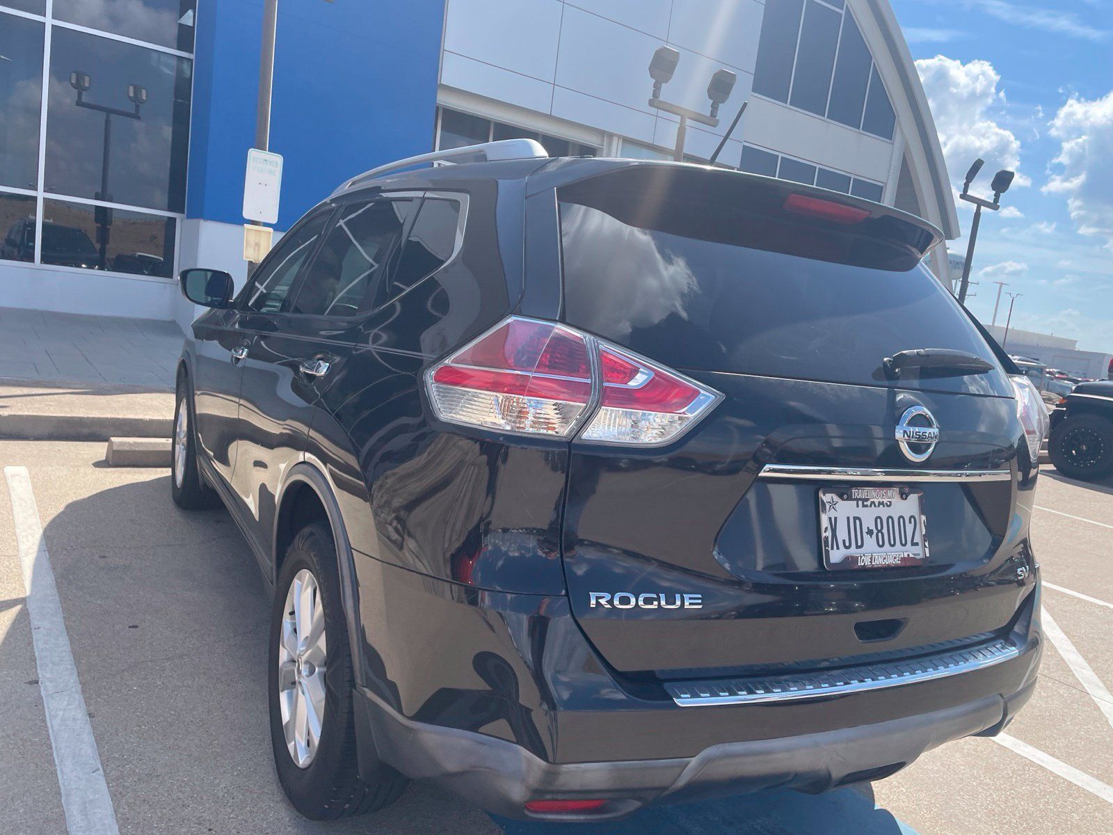 Used 2016 Nissan Rogue SV FWD image 42