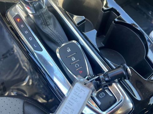 Used 2025 Chevrolet Trax LT image 22