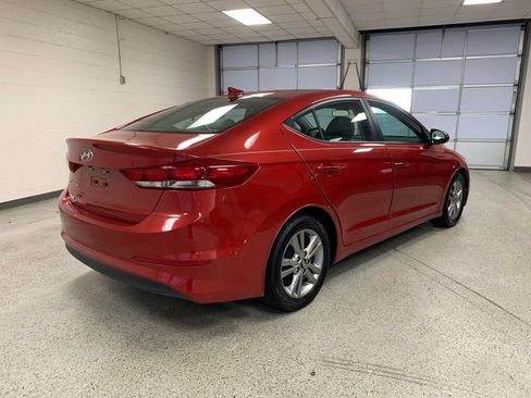 Used 2017 Hyundai Elantra SE w/ SE A/T Tech Package 03 FWD image 6