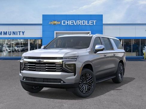New 2026 Chevrolet Suburban Premier image 14