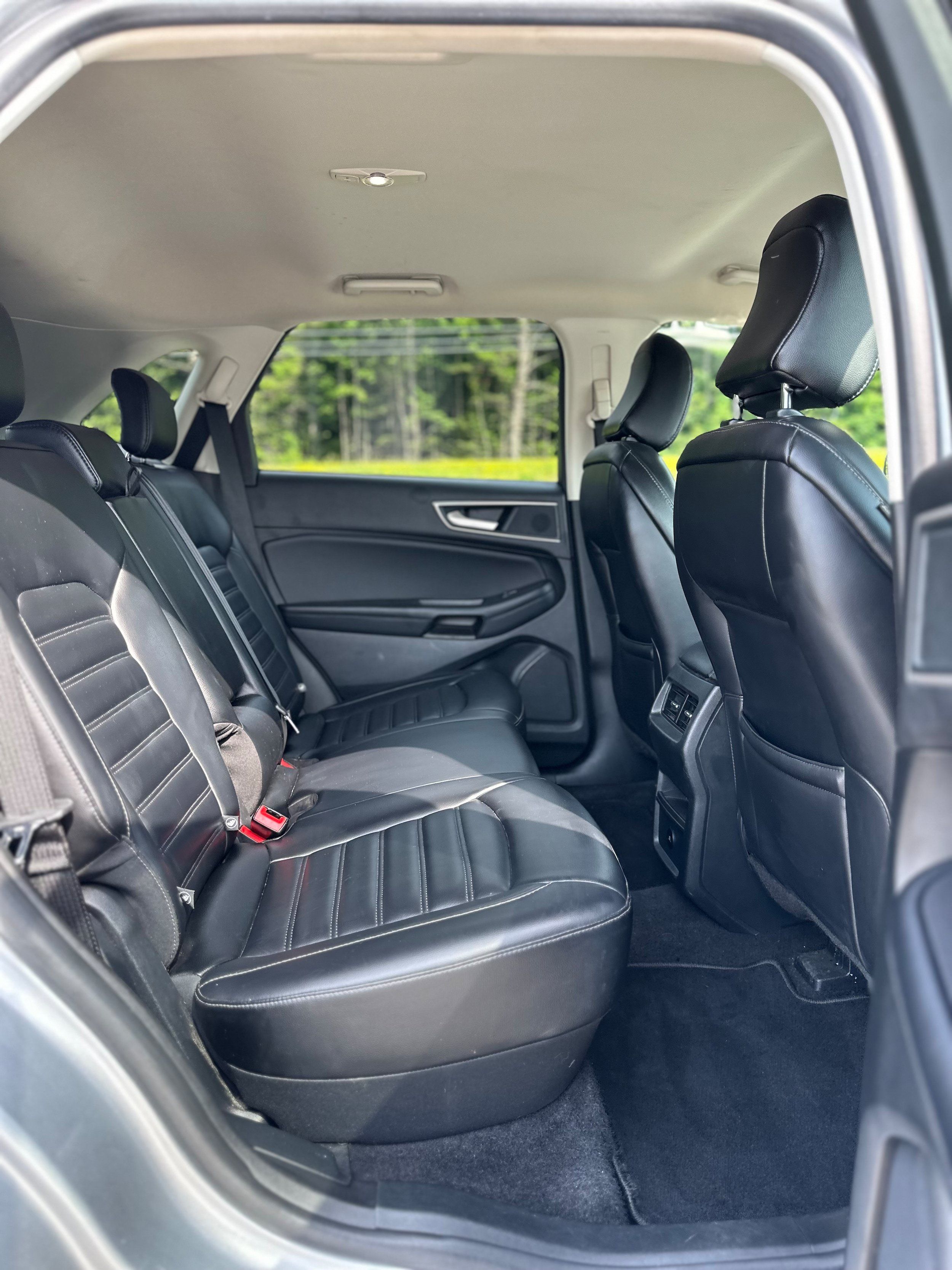 Used 2024 Ford Edge SEL AWD/4WD image 20