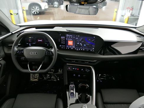Used 2025 Audi SQ5 Premium Plus w/ Premium Plus Package AWD/4WD image 25