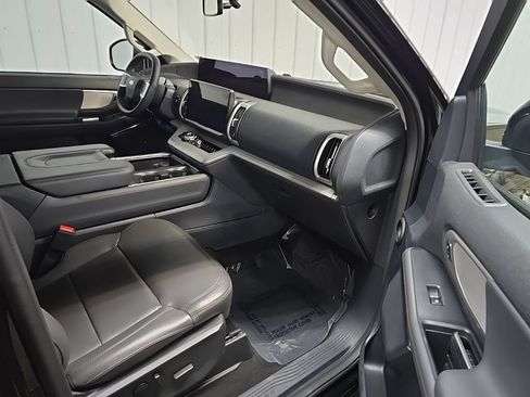 Certified 2025 Ford Expedition Active AWD/4WD image 20