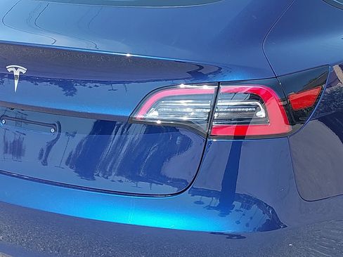 Used 2023 Tesla Model 3 Standard Range RWD image 35