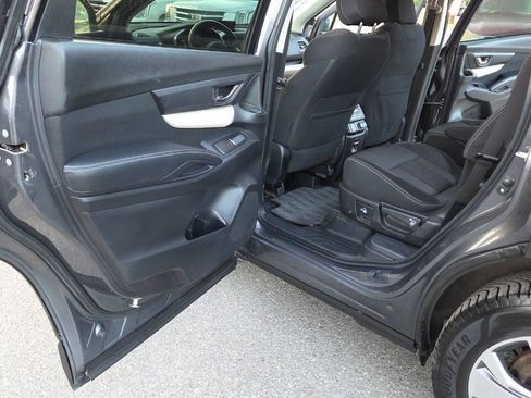 Used 2019 Subaru Ascent Premium AWD/4WD image 31