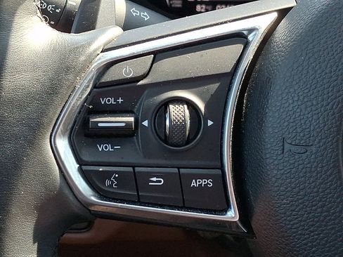 Used 2024 Acura MDX SH-AWD w/ Technology Package image 24