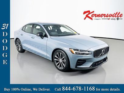 Used 2022 Volvo S60 B5 Momentum
