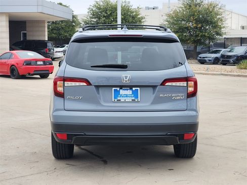 Certified 2022 Honda Pilot Black Edition image 6