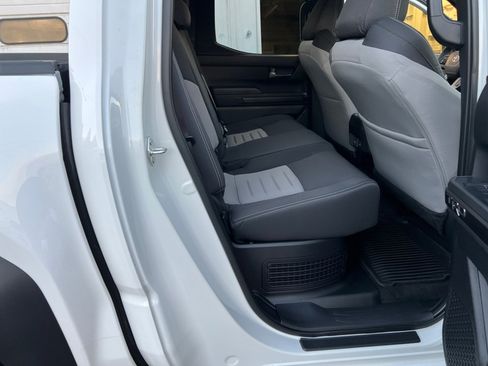 Used 2025 Toyota Tacoma TRD Off-Road image 32