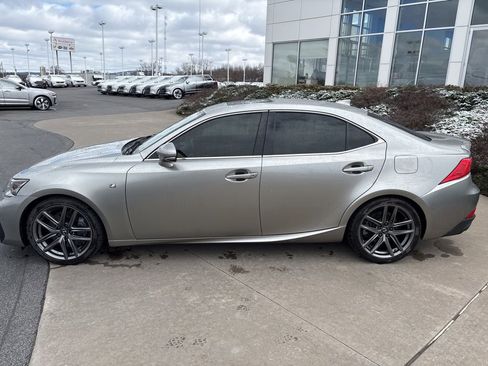 Used 2020 Lexus IS 300 F Sport w/ F Sport Package image 9