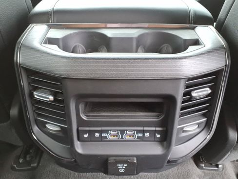 Used 2024 RAM 1500 Limited AWD/4WD image 10