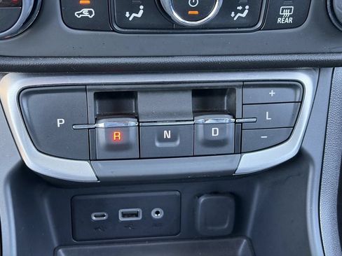 Certified 2024 GMC Terrain SLE w/ Driver Convenience Package FWD image 30