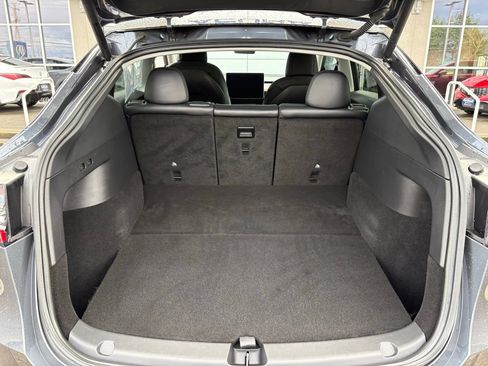 Used 2021 Tesla Model Y Long Range image 23