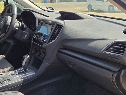 Used 2019 Subaru Crosstrek 2.0i Premium w/ Eyesight System AWD/4WD image 16