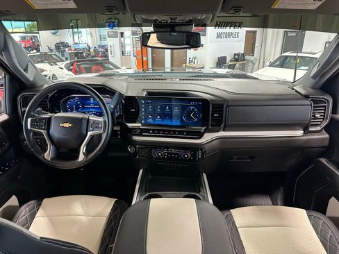 Used 2024 Chevrolet Silverado 2500 LT w/ Safety Package image 22