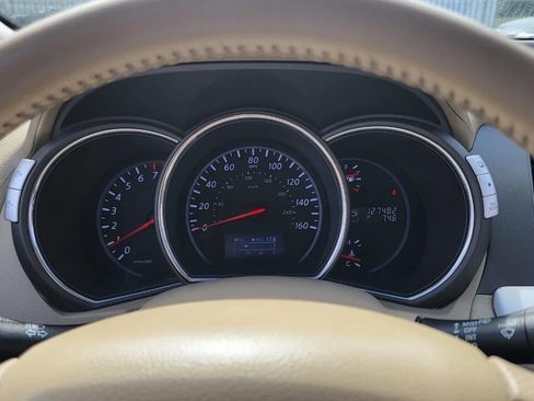 Used 2011 Nissan Murano SV FWD image 21