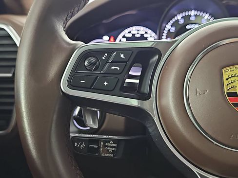 Used 2021 Porsche Cayenne GTS AWD/4WD image 17