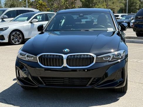 Certified 2024 BMW 330i Sedan w/ Convenience Package RWD image 3