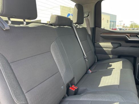 Used 2025 Chevrolet Silverado 1500 LT AWD/4WD image 14