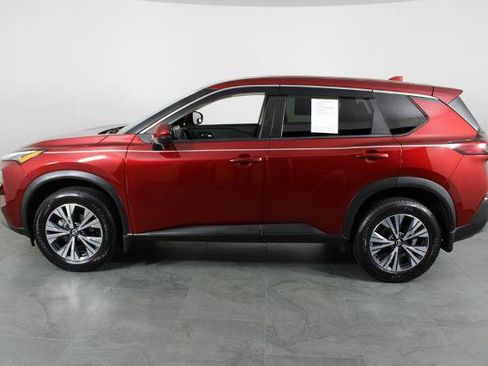Certified 2022 Nissan Rogue SV FWD image 15
