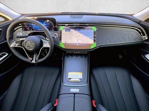 Used 2026 Mercedes-Benz E 350 Sedan image 7