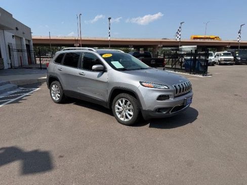 Used 2016 Jeep Cherokee Limited AWD/4WD image 21