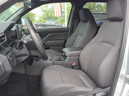 Certified 2025 Toyota Tacoma SR AWD/4WD image 2