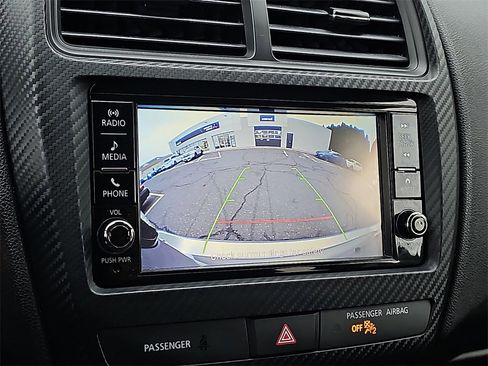 Used 2024 Mitsubishi Outlander Sport ES image 17