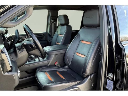 Used 2024 GMC Sierra 2500 AT4 w/ AT4 Premium Plus Package image 22