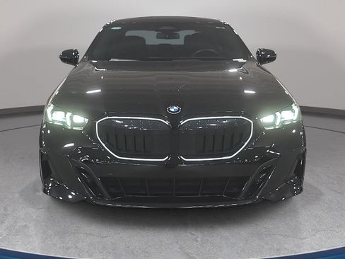 Certified 2026 BMW 530i w/ M Sport Package RWD image 2