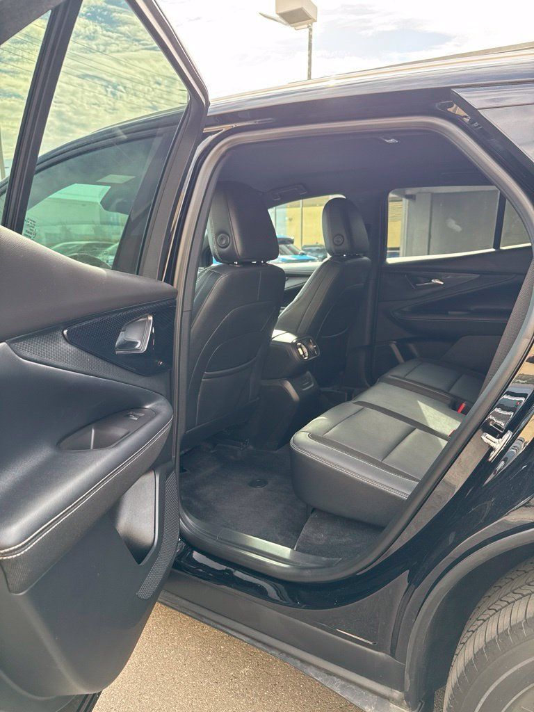 Used 2024 Chevrolet Blazer EV LT AWD/4WD image 16