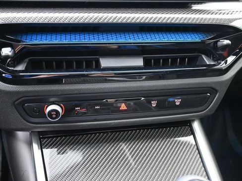 Used 2026 BMW M2 w/ Lighting Package RWD image 19