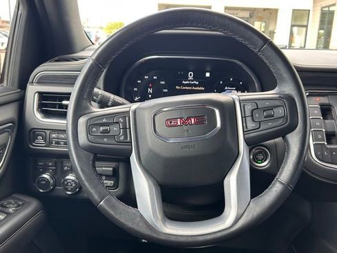 Used 2022 GMC Yukon XL SLT w/ SLT Premium Package image 24
