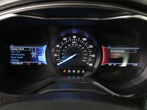 Used 2019 Ford Fusion SE FWD image 29
