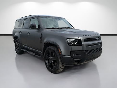New 2026 Land Rover Defender 130 X-Dynamic SE AWD/4WD image 7
