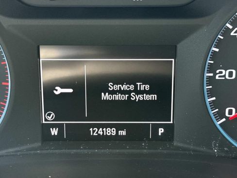 Used 2019 Chevrolet Traverse LS FWD image 43
