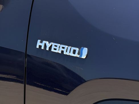 Used 2019 Toyota RAV4 XSE AWD/4WD image 30