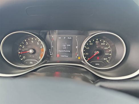 Used 2018 Jeep Compass Latitude w/ Safe & Security Group image 34